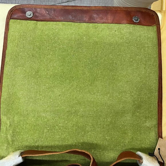 NWT Aaron Leather Goods 1pc bag - Picture 5 of 6